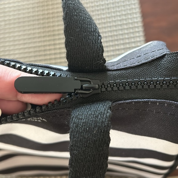 NWOT KATE SPADE SARAH STRIPE LUNCH BAG/TOTE - Picture 7 of 13